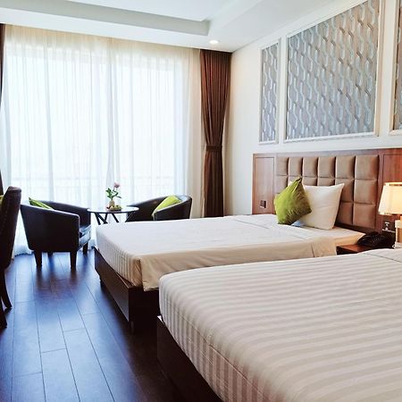 Century Hotel Дананг Экстерьер фото